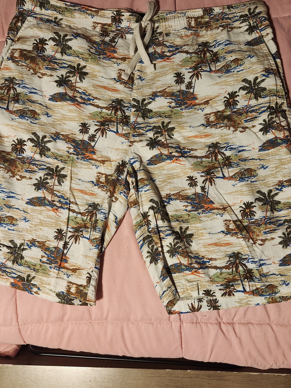 Lee Men's Tropical Palm Print Shorts in Cream